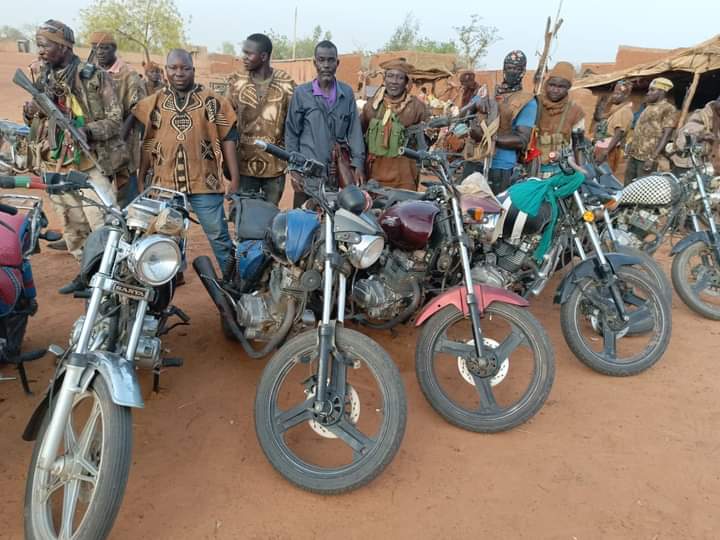 Accrochage entre chasseurs (Dozos) et les bandits armés à Dialla: des assaillants neutralisé et du matériels saisis